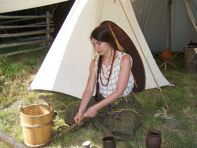 Návštěvníci festivalu se mohli seznámit s celou řadou historických řemesel.