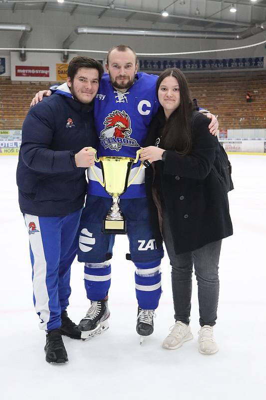 Táborští hokejisté vyhráli druhou ligu a zahrají si baráž o vyšší soutěž.