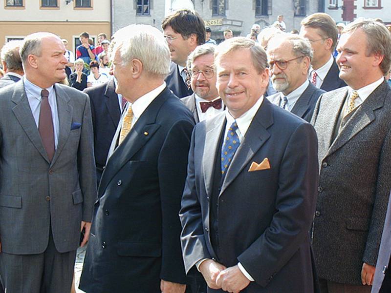 Soukromou školu navštívil Václav Havel s kolegou Johannesem Rauem z Německa.