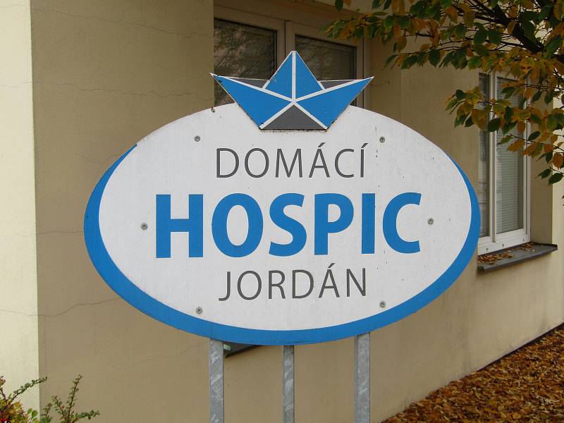 Domácí hospic Jordán v Táboře a jeho ředitelka Marie Sovadinová.