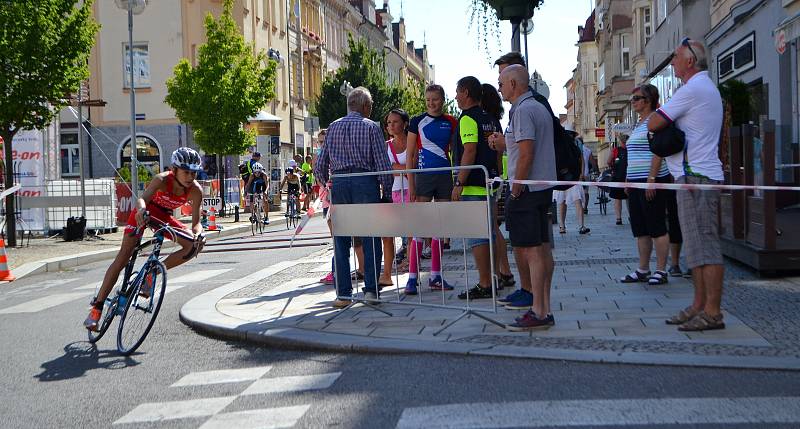 Žákovské závody na Táborském triatlonu.