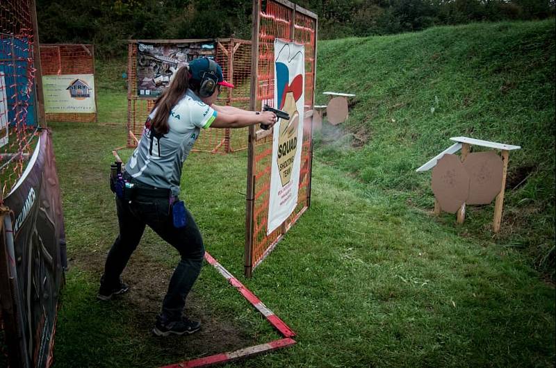 Desátník Dominika Batíková miluje adrenalin. Její vášní jsou zbraně, u armády si plní sny.