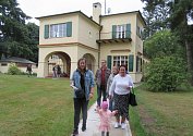 Po zimní přestávce se o víkendu podívají návštěvníci s průvodcem do zahrady i vnitřních prostorů Benešovy vily..