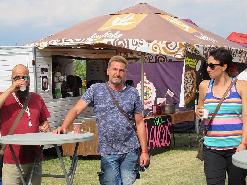 V pořadí 14. ročník festivalu začal v pátek 21. července a pokračoval do sobotní noci.