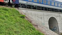 V sobotu 24. srpna zdržela 400 pasažérů rychlíku nehoda u Sezimova Ústí.