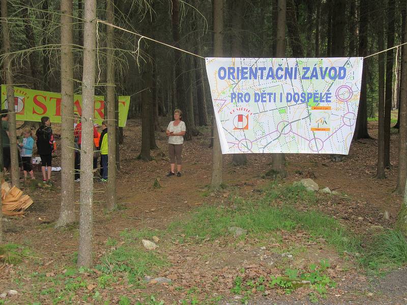 Dětská liga Táborska tuto sobotu pořádala již třetí ročník orientačního závodu v lese kolem Plánských pískoven.