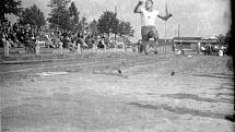 Tábor během druhé světové války a německé okupace. Fotografie pocházejí z táborského atelieru Šechtl a Voseček. Zveřejňujeme je s laskavým svolením Marie Šechtlové.