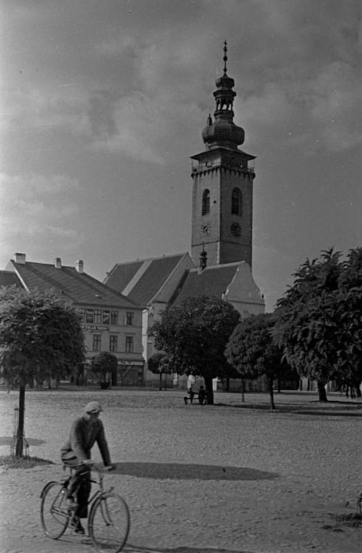 Z historie města Soběslav. Fotografie pochází z táborského atelieru Šechtl a Voseček. Zveřejňujeme je s laskavým svolením Marie Šechtlové.