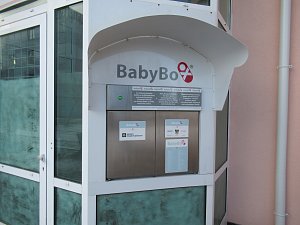Babybox u G-centra na Pražském sídlišti v Táboře.