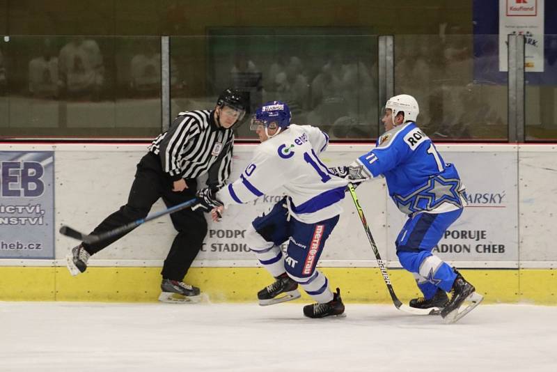 Hokejisté Tábora v 17. kole II. ligy vyhráli na ledě Chebu 4:3 a upevnili si první příčku ve skupině Jih.