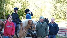 Pony farma z Kladrub pořádala Hubertskou jízdu.