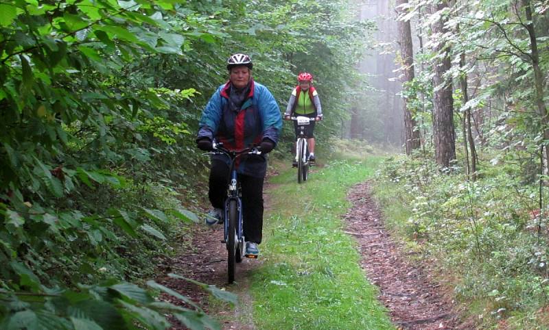 Cyklistického podniku se účastnili i kolaři z Tachovska.