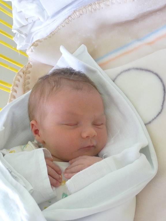 Jakub (3,70 kg, 52 cm) přišel na svět 22. května v 1:00 v Mulačově nemocnici v Plzni. Z narození své prvorozeného chlapečka se radují maminka Martina Moravcová a tatínek Jakub Havrda ze Starého Sedliště.