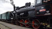 Jednou ze zastávek starodávného vláčku taženého parní lokomotivou v rámci oslav 120. výročí od zahájení provozu na trati Pňovany - Bezdružice byla i Cebiv.
