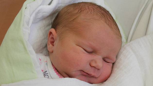 Veronika Vondrášková z Čimic přišla na svět v klatovské porodnici 12. října ve 12:39 s mírami 3570 g a 50 cm. Rodiče Martina a Petr věděli, že jejich prvorozené miminko bude holčička.