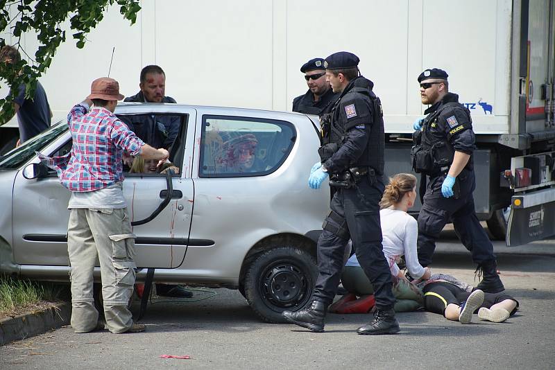 V blízkosti hranic s Německem se uskutečnilo rozsáhle cvičení záchranných složek.