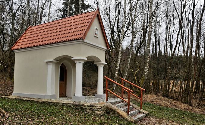 Obnovená kaple v Železné Huti