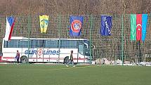 Mezistátní utkání žen U17 se hrálo na městském stadionu v Tachově a Česká republika porazila Ázerbájdžán 11:0. 