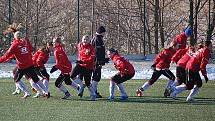 Mezistátní utkání žen U17 se hrálo na městském stadionu v Tachově a Česká republika porazila Ázerbájdžán 11:0. 