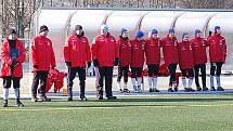 Mezistátní utkání žen U17 se hrálo na městském stadionu v Tachově a Česká republika porazila Ázerbájdžán 11:0. 