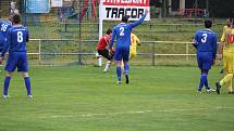 Tatran Chodov (ve žlutém) - TJ Chodský Újezd (v modrém) 2:2 (2:0), PK 3:4.