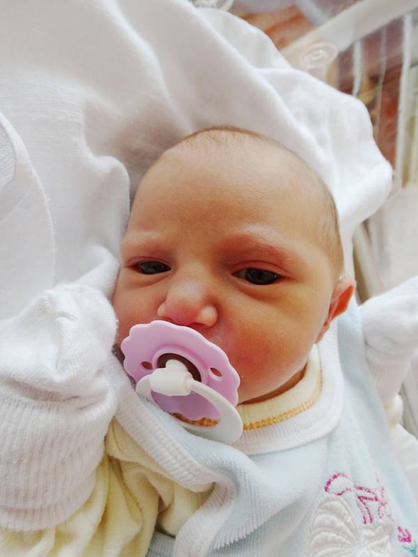 Karin Havlíková z Bezdružic se narodila 14. března ve 14:28  mamince Sandře a tatínkovi Miroslavovi. Po příchodu na svět vážila jejich prvorozená dcerka 3250 gramů.