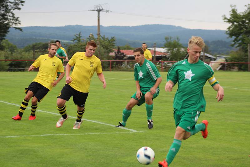 Novou sezonu krajského přeboru zahájil Rozvadov domácím utkáním proti Sokolu Lhota, které skončilo 1:1 a na penalty vyhrála Lhota.