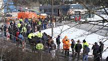 Stovky řidičů kamionů čekají na testování  na Covid na bývalém dálničním hraničním přechodu Rozvadov.