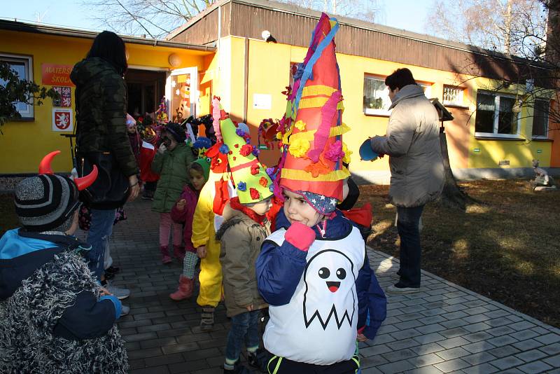 Mateřská škola Tyršova pořádala masopustní průvod