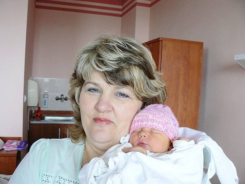 Alžběta Muchová (3,20 kg, 49 cm) se narodila 3. dubna v 9:41 hod. ve FN v Plzni. Radost z holčičky mají rodiče Hana a Josef Muchovi z Boru u Tachova a hlavně osmiletá sestra Hana.