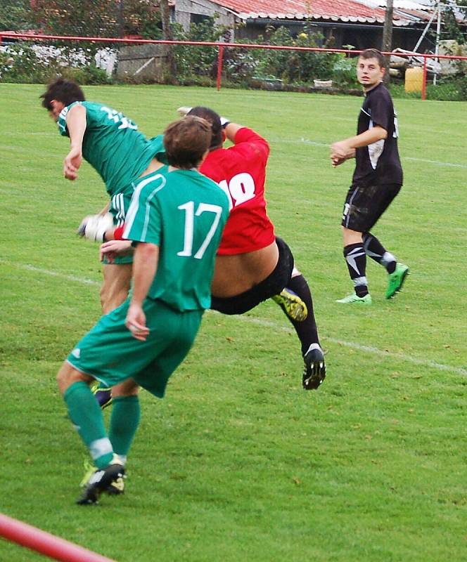 Fotbal: V šestém kole krajského přeboru porazil Rozvadov celek SSC Bolevec 3:1.