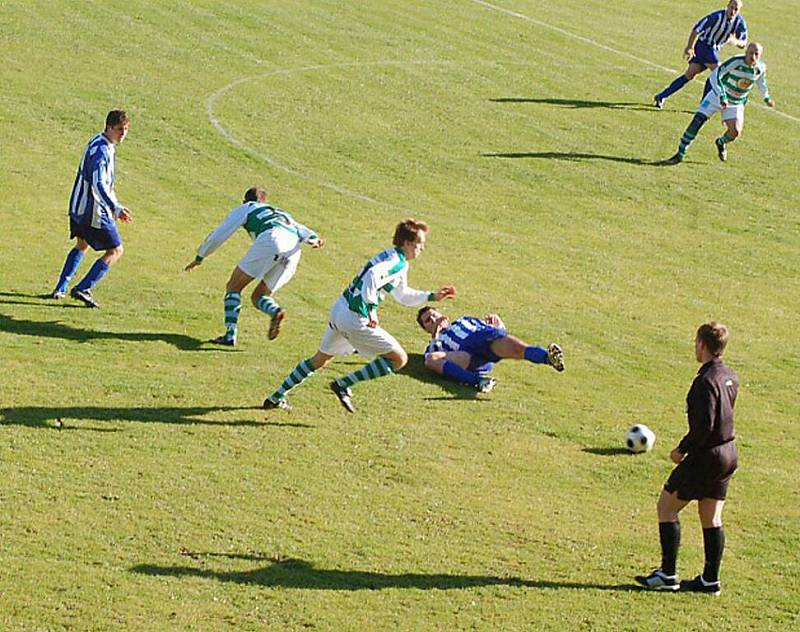 Fotbal–1.A třída: Mužstvo T. Přimda porazilo na domácím trávníku S. Blovice 3:0 