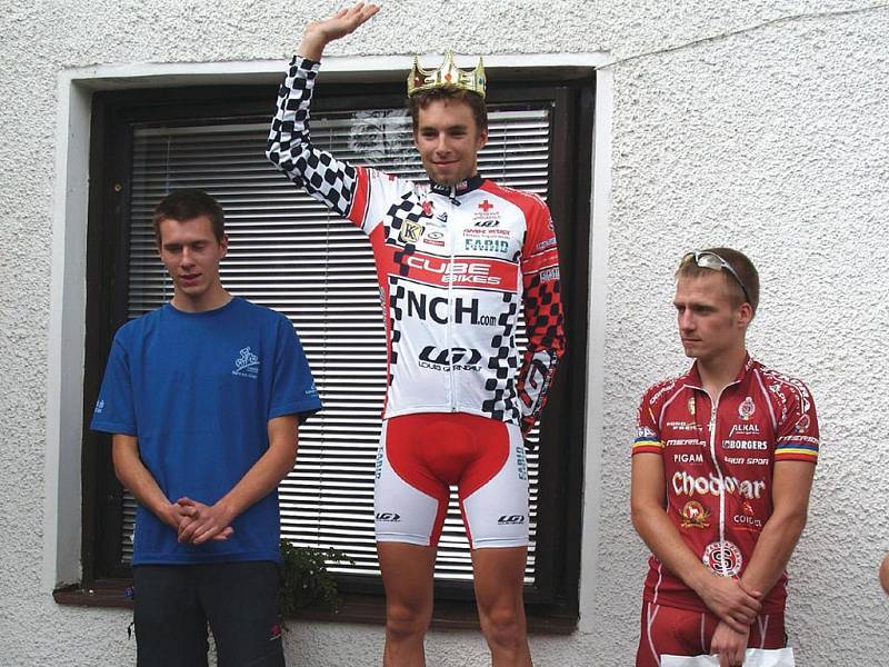 Královskou korunu si na hlavu posadil Přemysl Totzauer, druhý skončil Petr Sovič (vlevo) a třetí Michal Koryťák. 