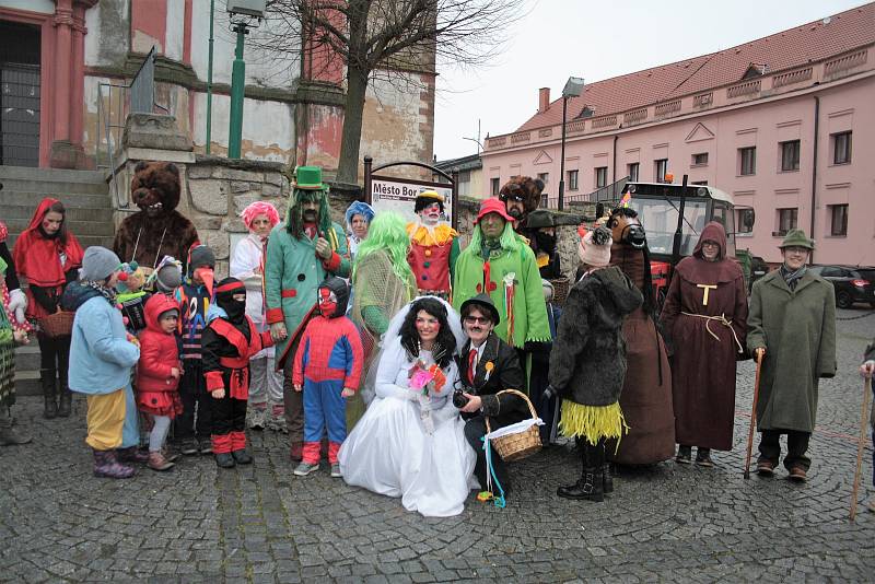 V Boru uspořádali masopustní průvod.