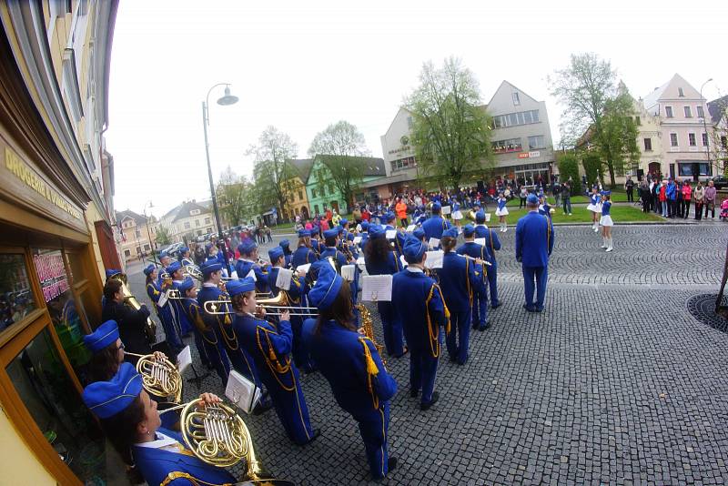 Planá - V Plané se slavila výročí 72. let od osvobození města. Připomenuty byly také oběti válečného konfliktu