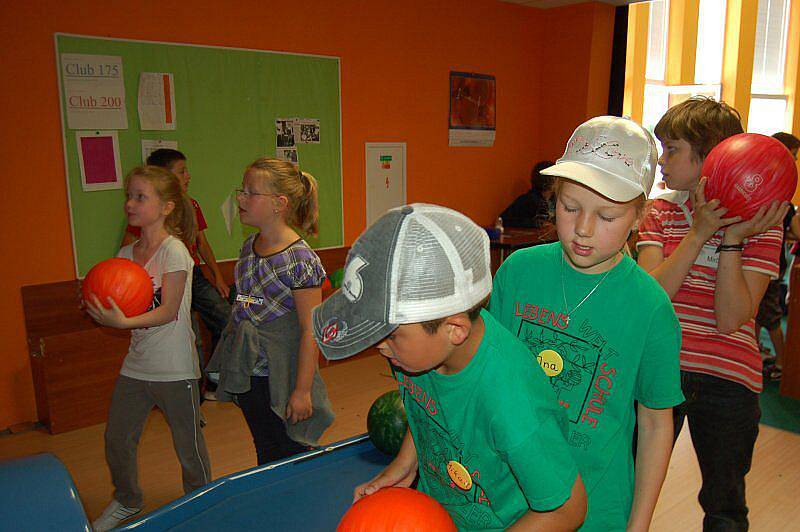 Na letních hrách se v Tachově sešli žáci čtvrtých tříd z české a německé strany hranic.