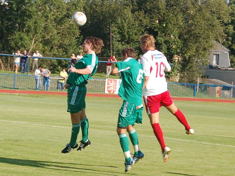 Fotbalová divize: Fotbalový klub Tachov – FK Votice 0:1 (0:0, Horváth)