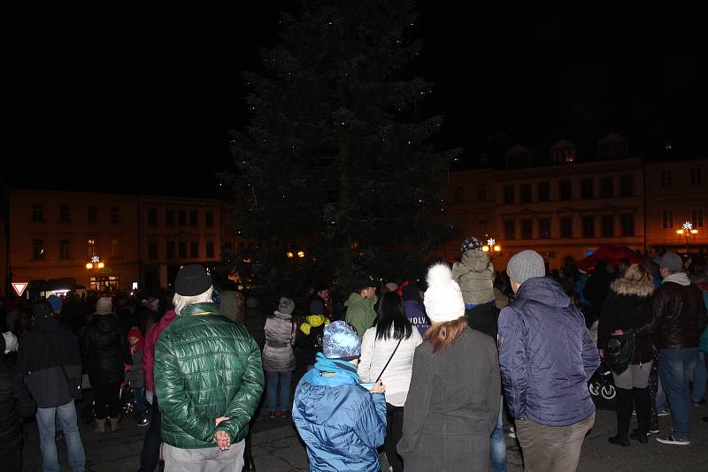 Rozsvícení vánočního stromu v Tachově