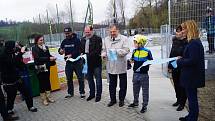 Desítky jezdců všech věkových kategorií si přišlo vyzkoušet nově opravený skatepark v okresním městě. První dojmy jsou vesměs velmi pozitivní.