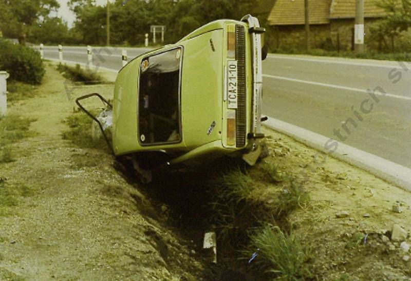 Kadrnožka. Vozidlo, ve kterém havaroval vrah.