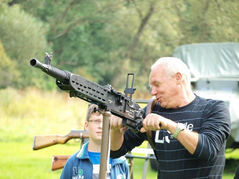 Střelby ovládl Miloš Pešek.