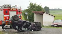 Všichni účastníci dopravní nehody u Okrouhlého Hradiště byli převezeni záchrannou službou do Fakultní nemocnice v Plzni. 