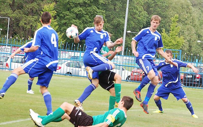 Fotbal: Vedoucí tým divize nedal FC Rokycany šanci a zvítězil přesvědčivě 8:0