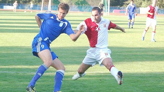 Divizní utkání FK Tachov – Kunice skončilo na městském stadionu bezbrankovou remízou.