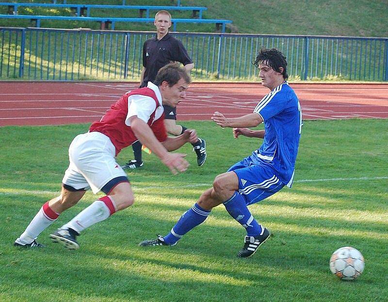 Divizní utkání FK Tachov – Kunice skončilo na městském stadionu bezbrankovou remízou.