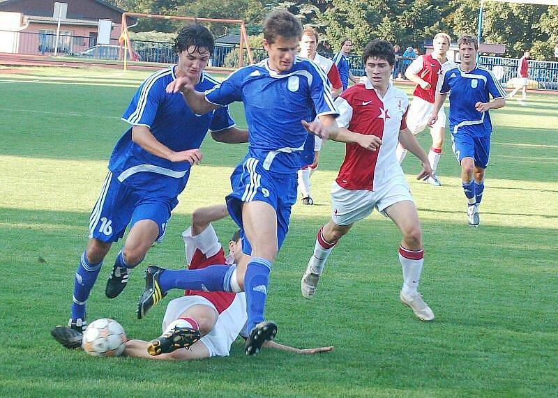 Divizní utkání FK Tachov – Kunice skončilo na městském stadionu bezbrankovou remízou.