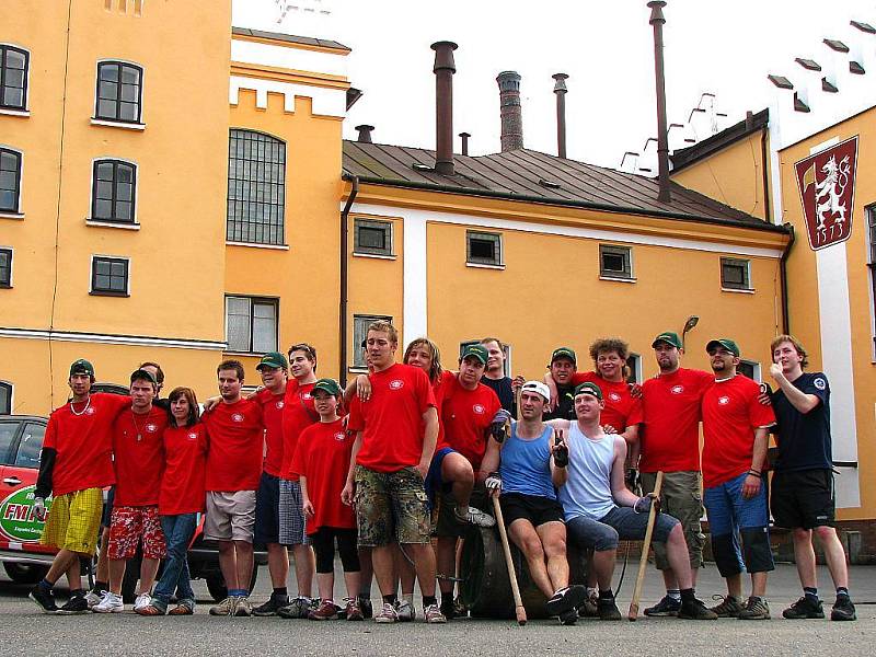 60 km dlouhý běh štafety s pivním sudem z partnerského města Stoernstein v Bavorsku a Slavnostní naražení 1. sudu pivní sezóny 2008 v pivovaře v Chodové Plané.