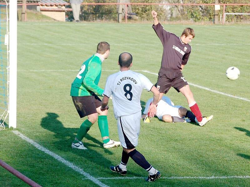 Fotbal– 1. A třída: TJ Rozvadov – Město Zbiroh 4:0.