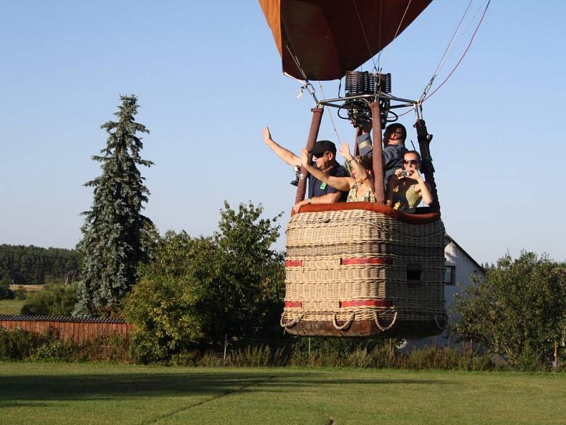 Start horkovzdušného balónu v Tisové.