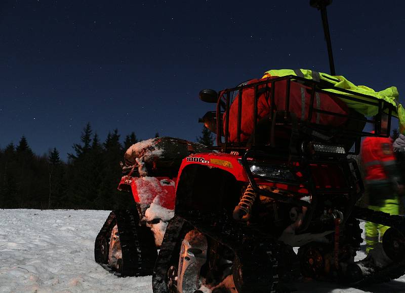 Horští záchranáři Mountain Rangers drželi pravidelnou službu i v noci na Nový rok.